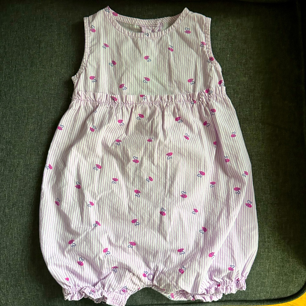 EUC Carter’s lavender stripe romper